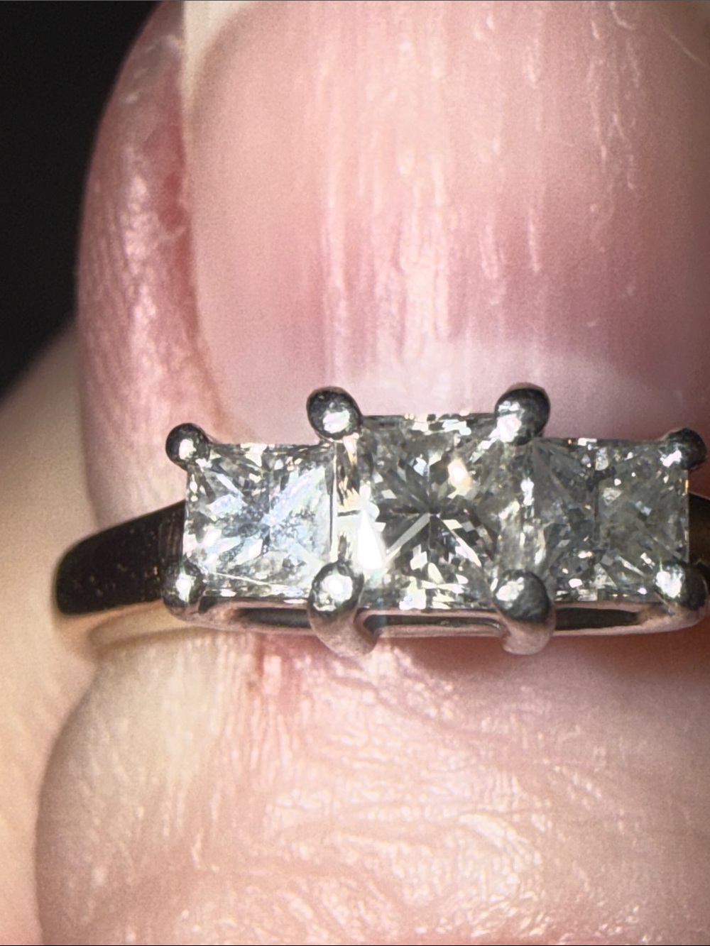 DIAMOND 3 stone 14k gold ring STUNNING size 5 3/4. Retail $1200 100% authentic - Picture 9 of 15